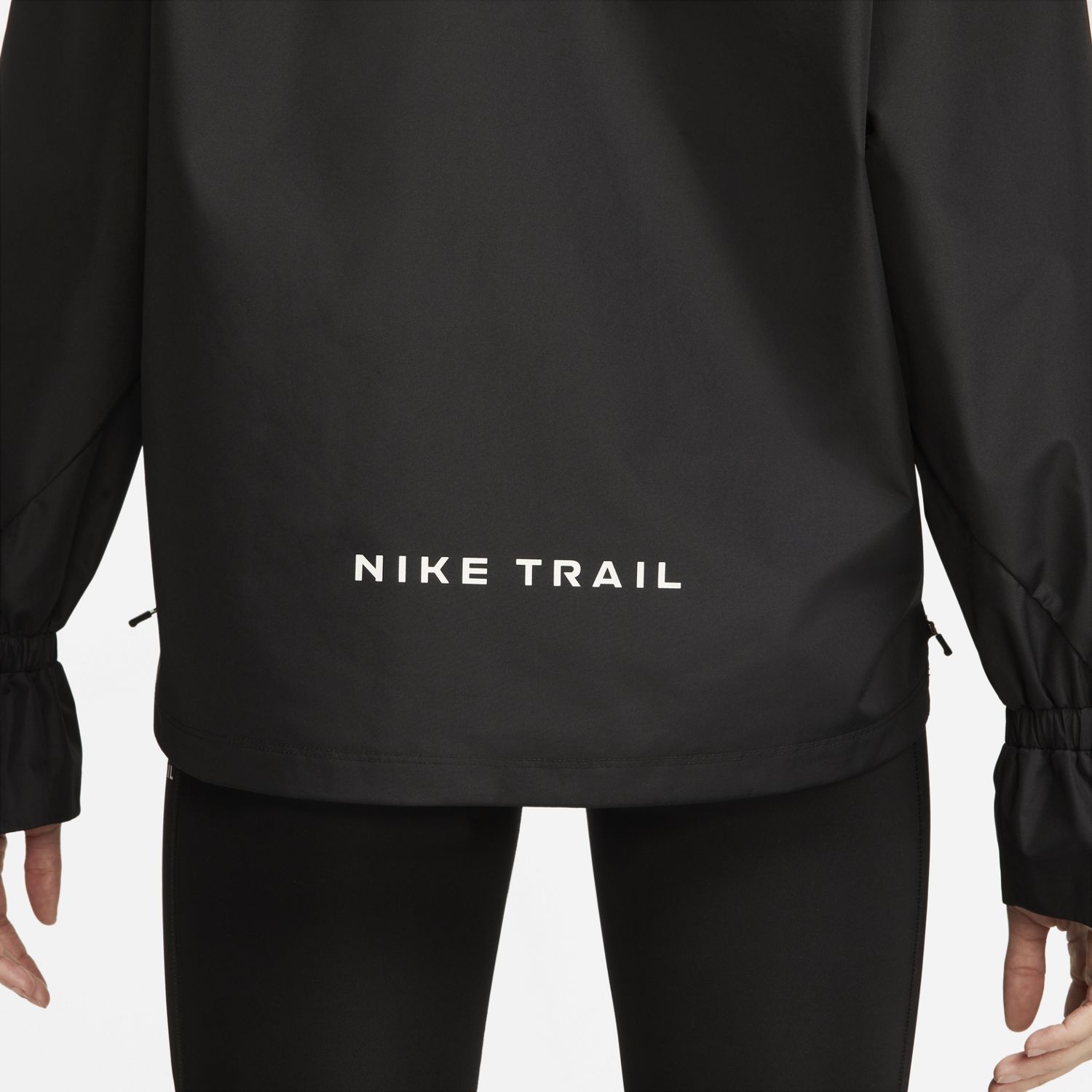 Nike W NK TRAIL JKT GORE-TEX, ženska tekaška jakna, črna | Intersport